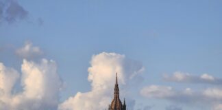 Eintracht Frankfurt Gegen Wolfsburg: Spannendes Duell Entschlüsselt!