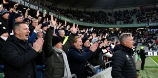 Wolfsburg-Trainer Isoliert: 3000 Fans vor Stadion ausgeschlossen