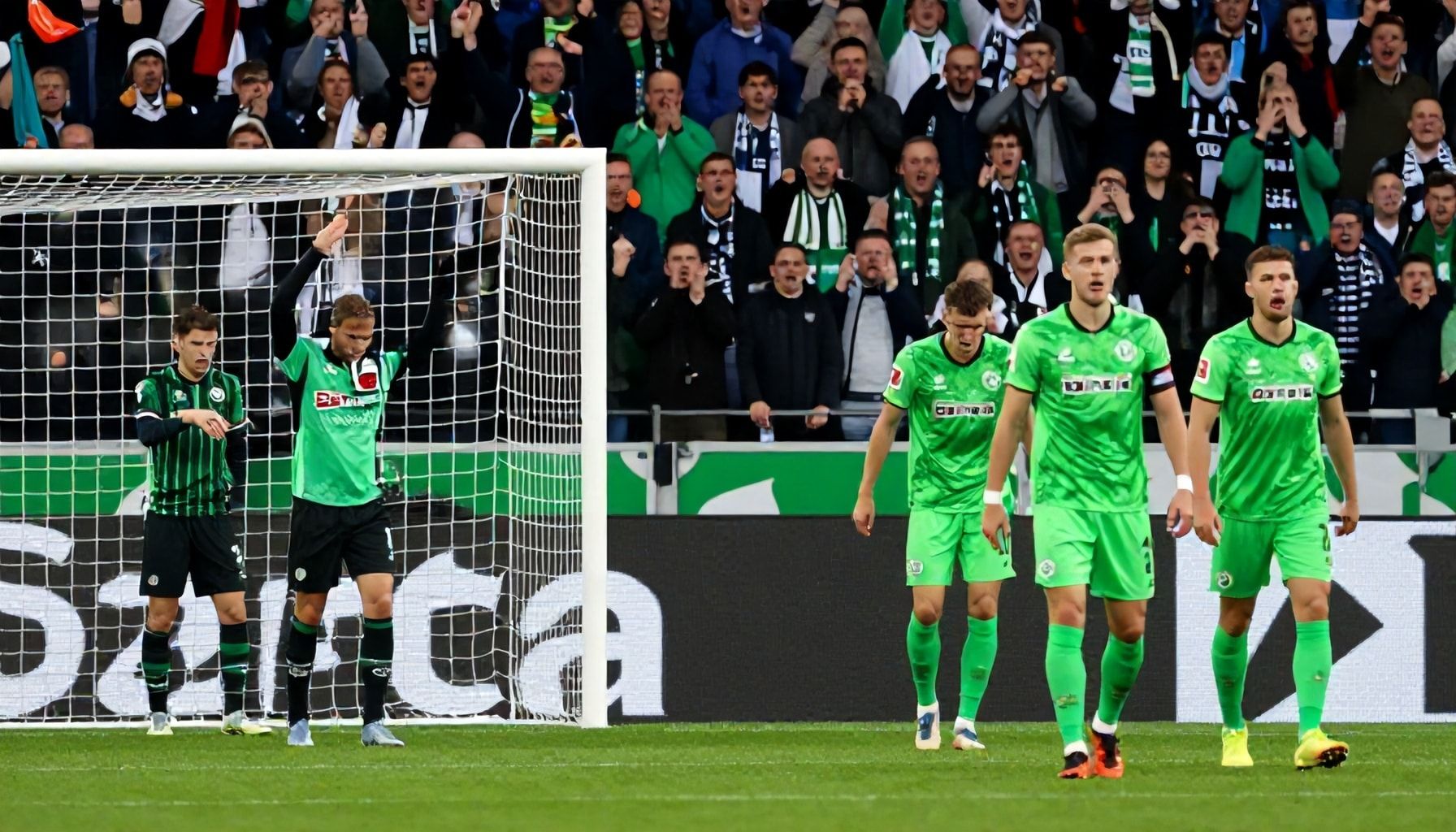 Wolfsburg gleicht nach Fehler aus